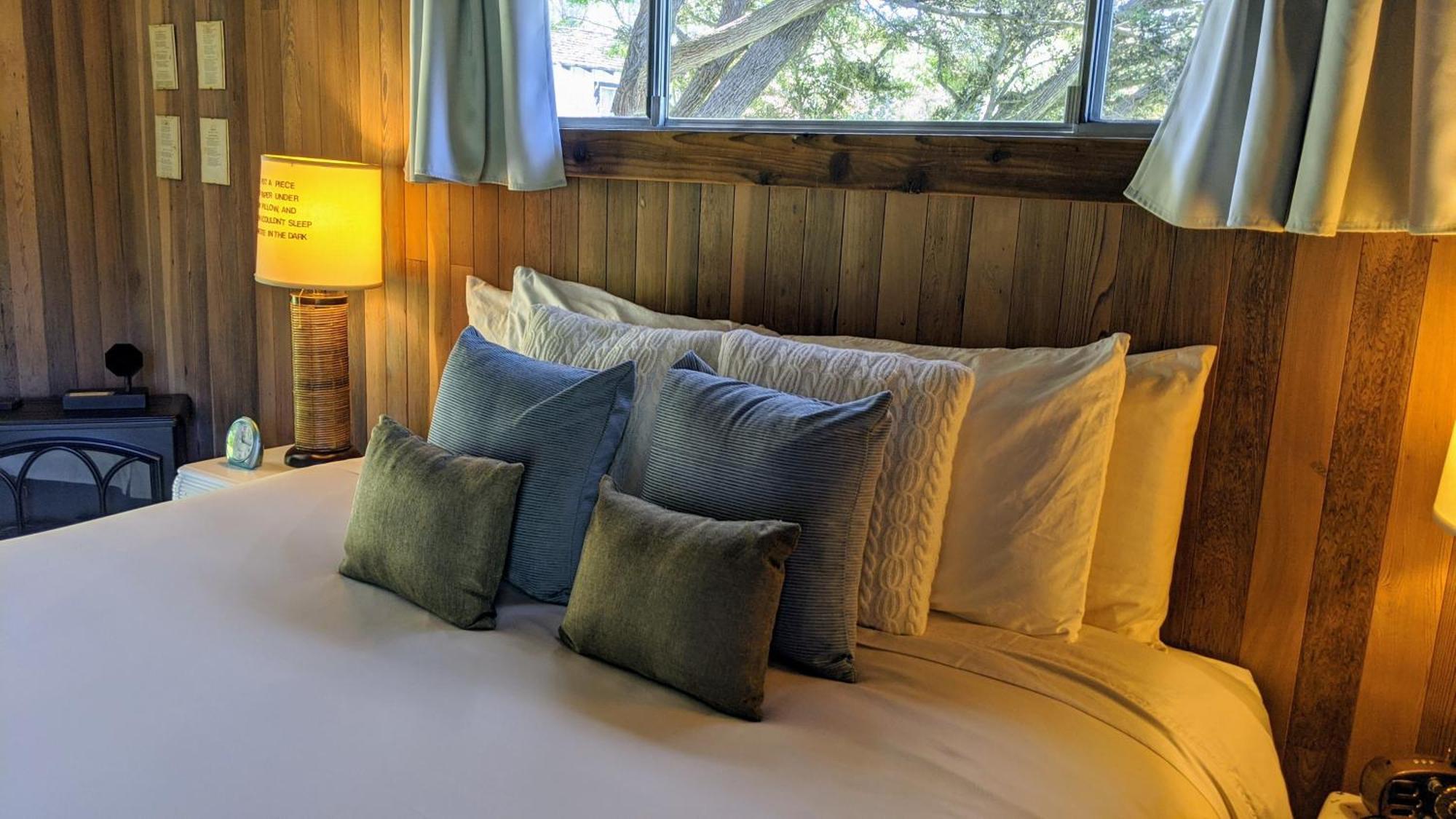 The Andiron Seaside Inn & Cabins Little River 外观 照片